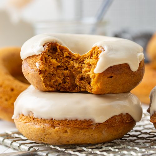vegan pumpkin donuts